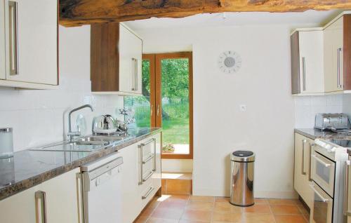 virtuve, Holiday Home Lieu Dit La Riviere in Saint-Manvieu-Bocage
