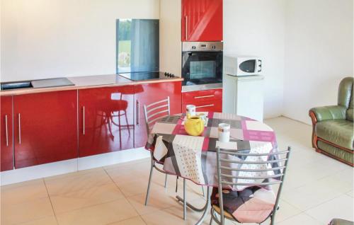 1 Bedroom Awesome Home In Villame