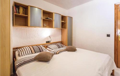 Four-Bedroom Holiday Home in Javea - image 10