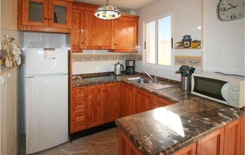Two-Bedroom Holiday home Orihuela Costa with an Outdoor Swimming Pool 07 - image 3