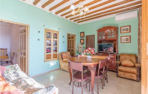 Holiday home Cierzos y Cabreras - image 3