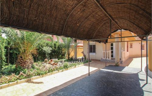 Cozy Home In Cartagena With Kitchen