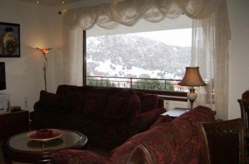 Margit Suites Hotel – Karpenisi, AL