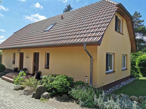 Spacious appartment in Wilhelmshof near Lake