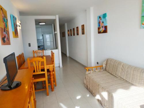 Apartment with Sea View image 5
