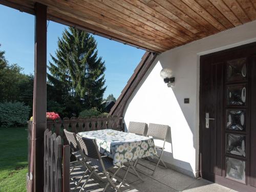 Balcony/terrace, Cosily furnished holiday home in the Vogtland with terrace and swimming pool in Auerbach im Vogtland