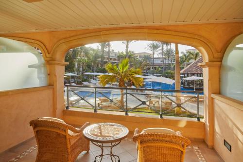 Junior Suite with Pool View