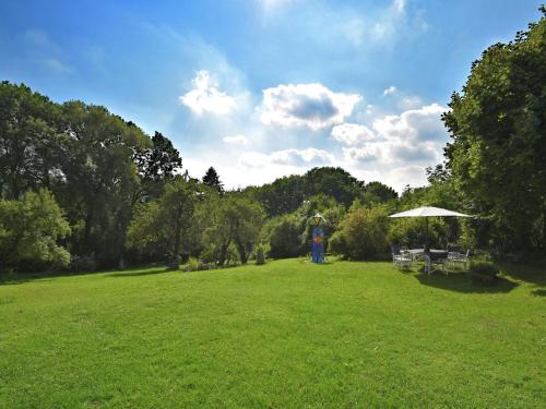 Cosy holiday home with gazebo