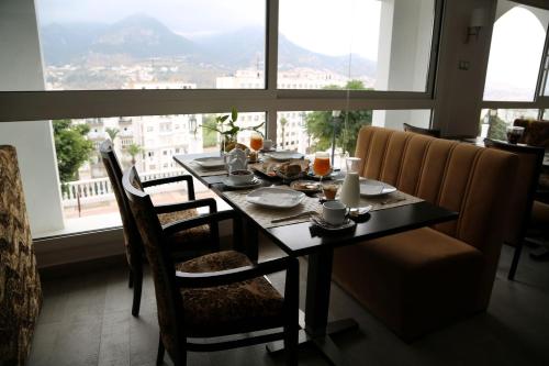 레스토랑, Al Mandari Hôtel Tétouan (Al Mandari Hotel Tetouan) in 테투안