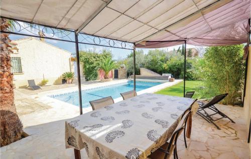 3 Bedroom Stunning Home In Thziers