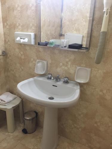 CDH Hotel Modena - image 13