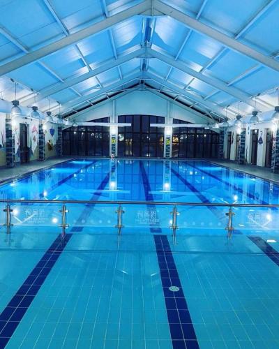 Downings Bay Hotel - image 13