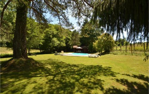 Gorgeous Home In Lohitzun-oyhercq With Kitchen