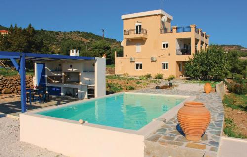  Amazing apartment in Aegina with 2 Bedrooms, WiFi and Outdoor swimming pool, Pension in Kílindros