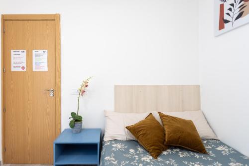  Black Cat Surf House 1 B in Arona