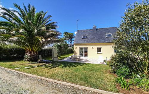 Pet Friendly Home In Plouguerneau With Kitchen