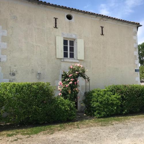 CLOS JULIETTE gîte à louer Cramchaban