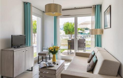Apartment Saint Palais Sur Mer. MN-1525 - image 14