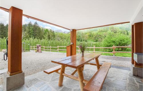 Viesnīcas āriene, 2 Bedroom Beautiful Home In Terzolas in Terzola