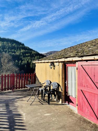 Balkons/terase, Les Copains à Bord - gîte d'étape in Barre-Des-Cevennes