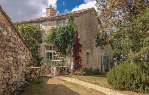 Viesnīcas āriene, Gorgeous Home In Beauville in Beauville