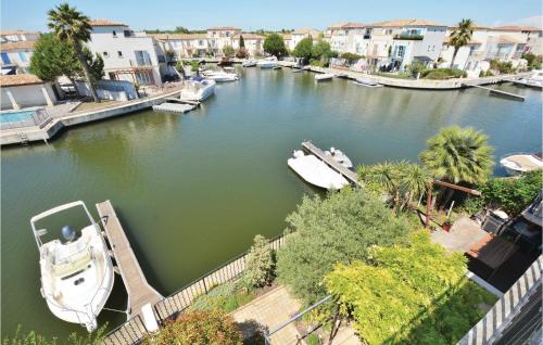 Amazing home in Aigues-Mortes w/ WiFi and 3 Bedrooms - image 14