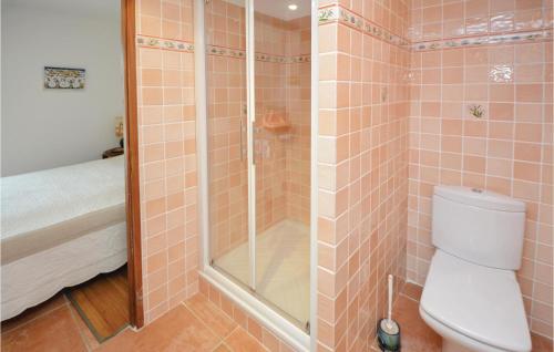 Amazing home in Aigues-Mortes w/ WiFi and 3 Bedrooms - image 12