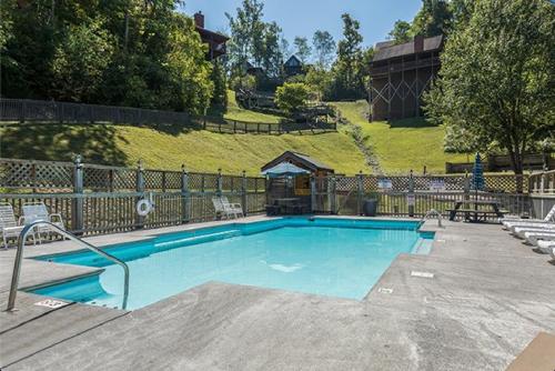 Smokie Mountain Lake House on Douglas Lake - 11 bedrooms, 6 bathrooms sleeping 30 - Lakefront, Secluded, Private, Gated, Personal Boat Dock, Hot Tub , Theater Room, Games Room, Hot Tub, Indoor & Outdoor Kitchens in Sevierville, USA