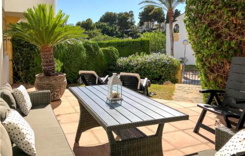 Two-Bedroom Apartment in Calahonda - image 7
