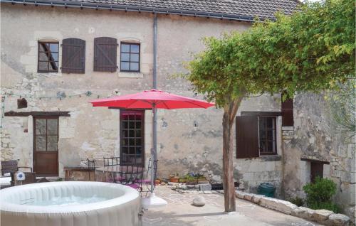 Stunning Home In Preuilly Sur Claise With 4 Bedrooms, Jacuzzi And Wifi