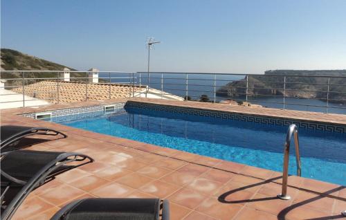 Holiday home Passatge Garbinell - image 5