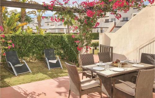  Beautiful Apartment In Alhama De Murcia With 3 Bedrooms, Wifi And Outdoor Swimming Pool, Pension in El Romero bei La Pinilla