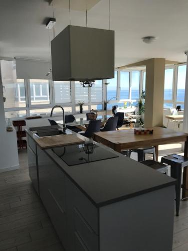 fabulous sea view - a pie de playa- in 托雷古亞迪亞羅