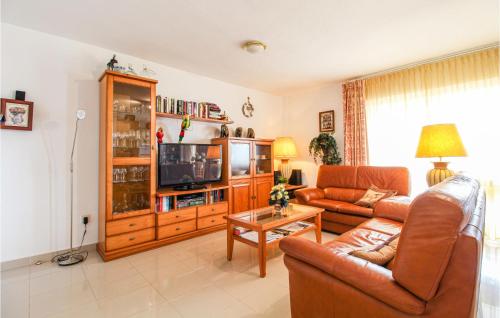 Cozy Apartment In Denia With Wifi