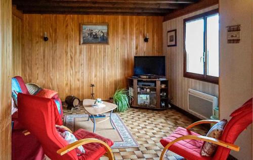 3 Bedroom Lovely Home In Pontarlier in Montbenoit