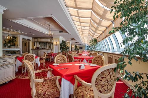 Onegin Hotel - image 9