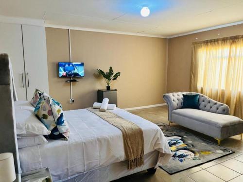 Aaron's Nest Bed and Breakfast in Ladysmith