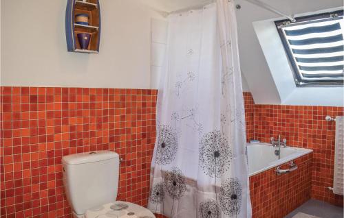 Five-Bedroom Holiday Home in Paimpol - image 6