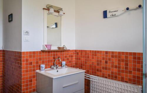 Five-Bedroom Holiday Home in Paimpol - image 13