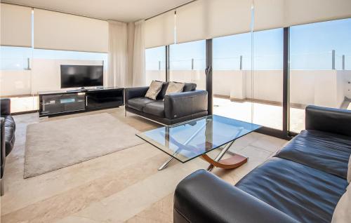  Nice apartment in La Cala de Mijas with 2 Bedrooms, Outdoor swimming pool and Swimming pool in La Cala de Mijas