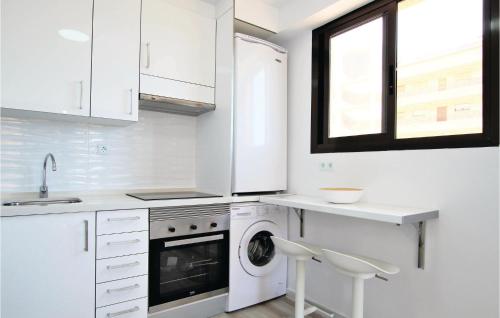 Beautiful Apartment In Torrevieja With Kitchenette