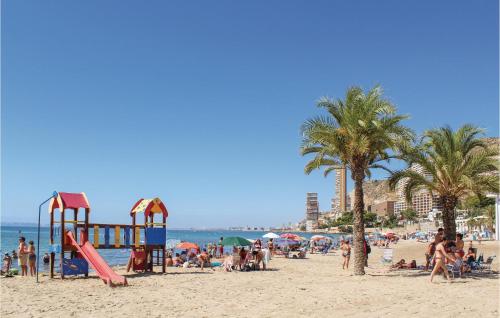 Cozy Apartment In Alicante With Wifi - image 5