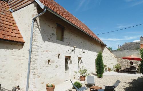 2 Bedroom Cozy Home In Ruffey Les Beaune