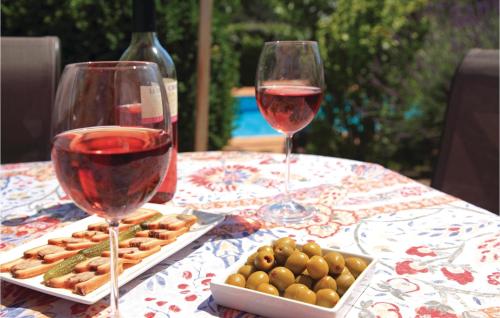 Viesnīcas āriene, 4 Bedroom Awesome Home In Roquebrun in Roquebrun