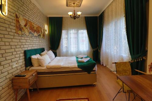 One-Bedroom Suite image 9