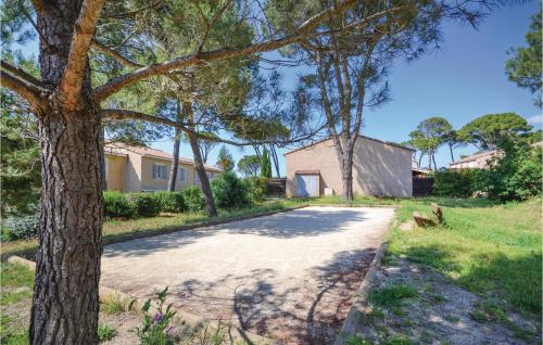 Nice Home In Calvisson With Outdoor Swimming Pool