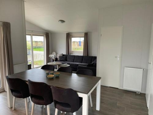 Chalet (J09) op gezellige familiecamping bij zee Chalet (J09) op gezellige familiecamping bij zee