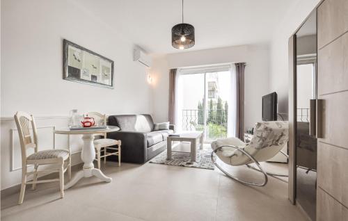 Beautiful apartment in Cannes with WiFi and 1 Bedrooms - main image
