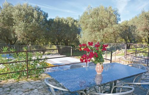 Buitenkant, Nice Home In Estellencs With Kitchen in Estellencs