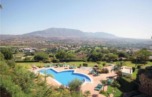 Three-Bedroom Apartment in La Cala - image 9